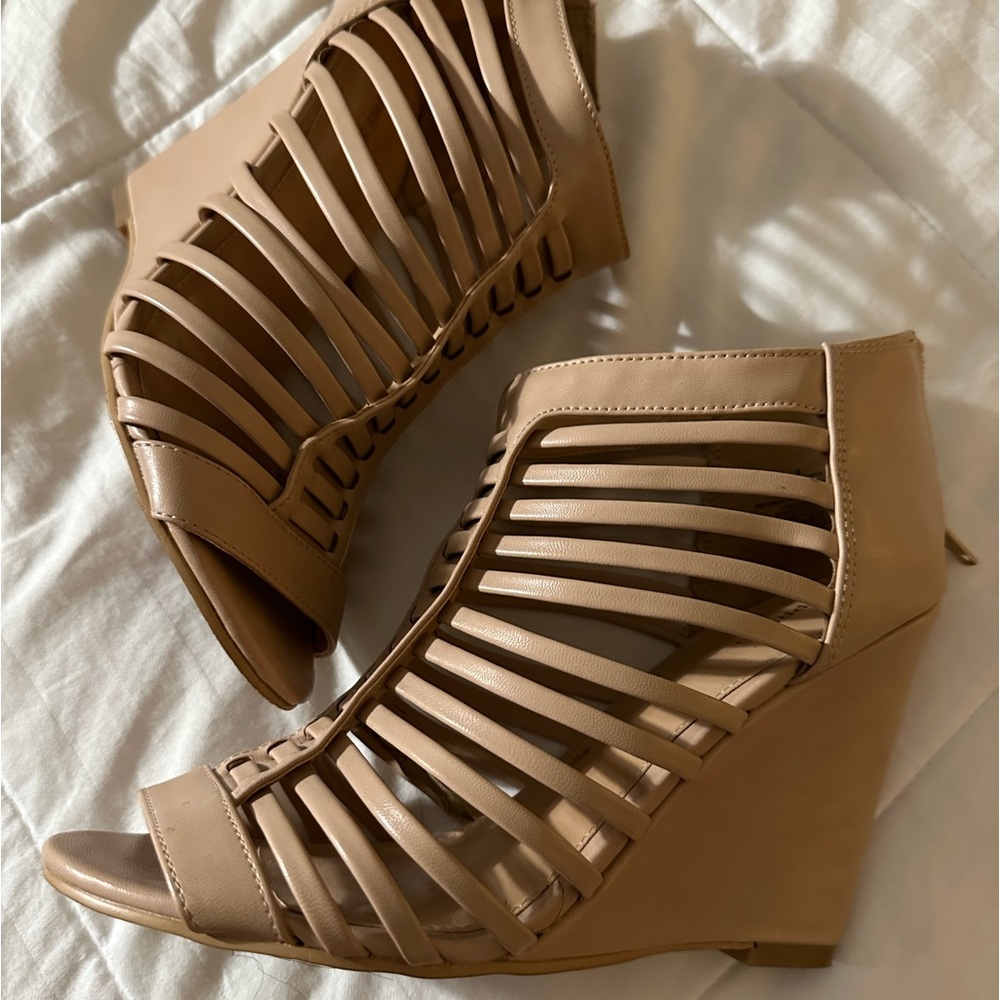Express tan caged wedges